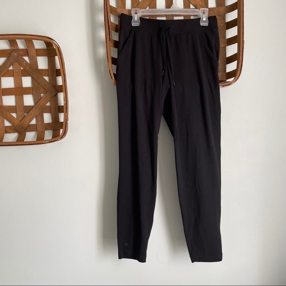 Athleta Black Workout Pants - Picture 6 of 9